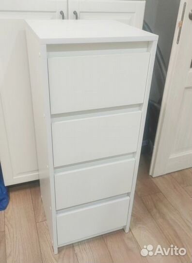 Комод белый