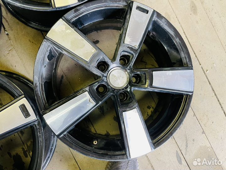 Диски Ford R16 5*108 Et52 Dia 63.4