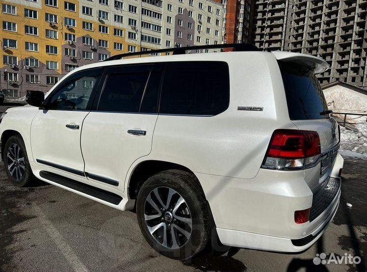 Тюнинг обвес для Toyota Land Cruiser 200