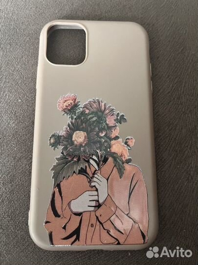 Чехол на iPhone 13