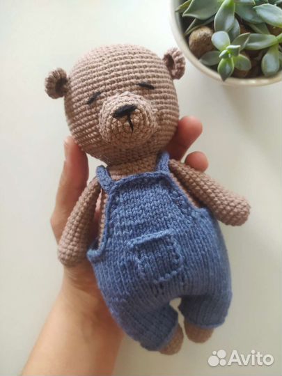 Вязаная игрушка, мишка Лу