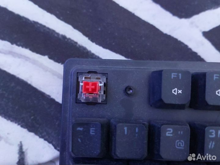 Игровая механическая клавиатура RGB