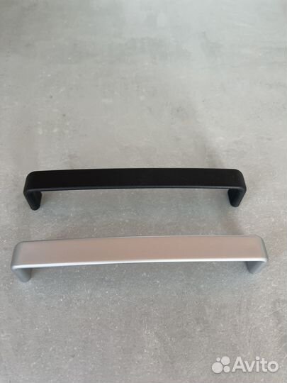 Продам пластиковые ручки для мебели