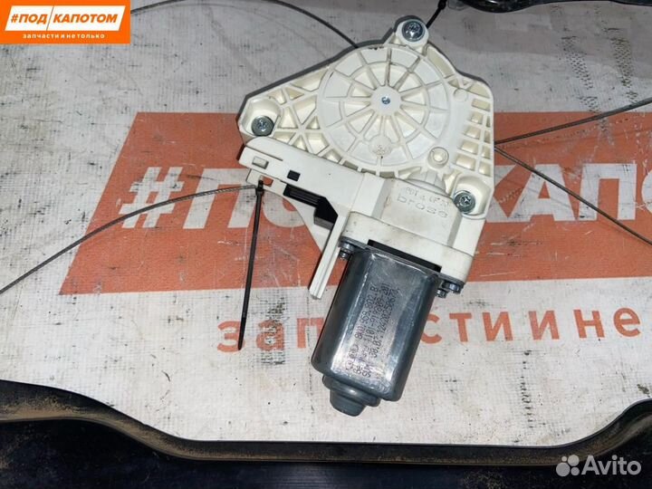 Стеклоподъемник передний правый Volkswagen Touareg