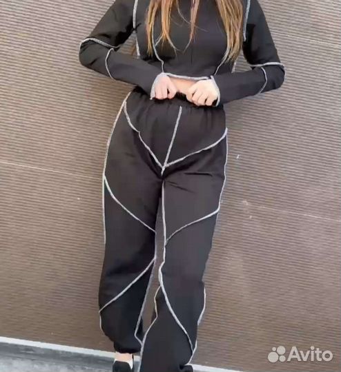 Костюм спортивный новый