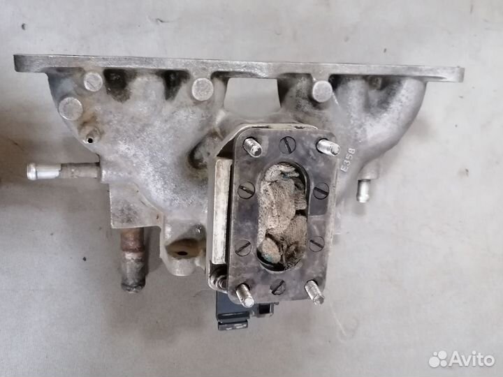 Коллектор впускной Mazda 323 E5 1.5 1980-1989