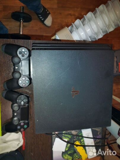 Приставка ps4 pro 1tb