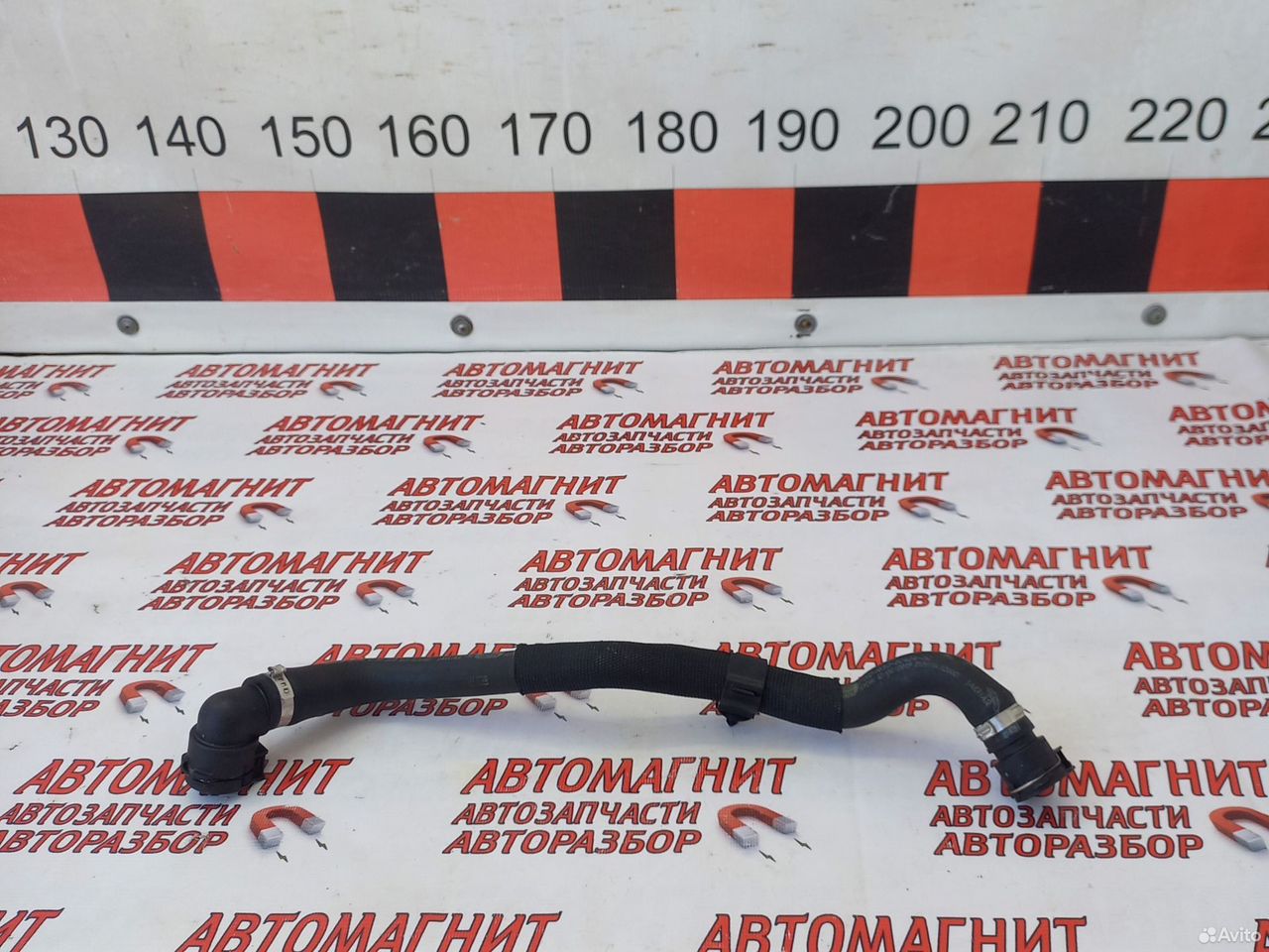 Патрубок охлаждения двигателя Jaguar F-pace