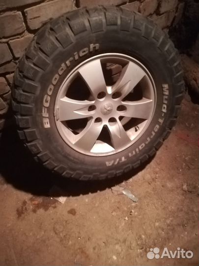 Bfgoodrich Mud-Terrain T/A 265/70 R17