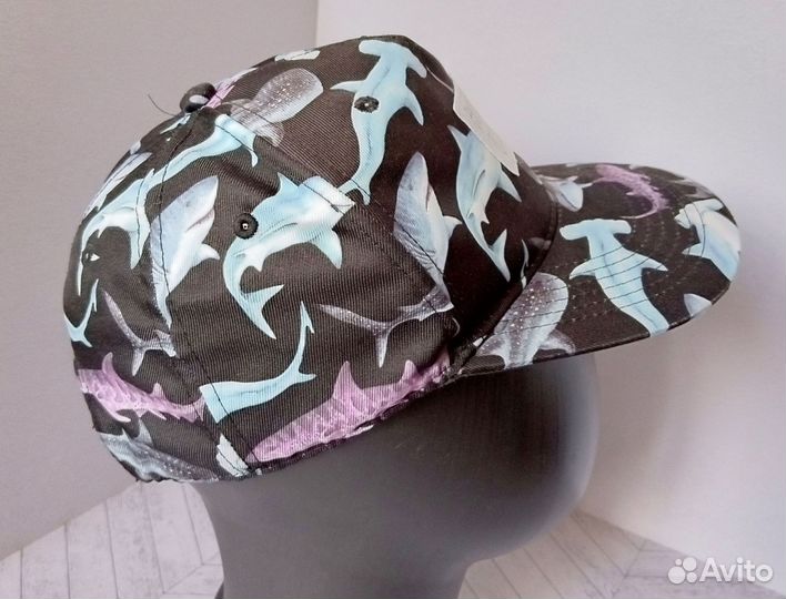 Кепка детская с рисунком K.Kijak x H & M