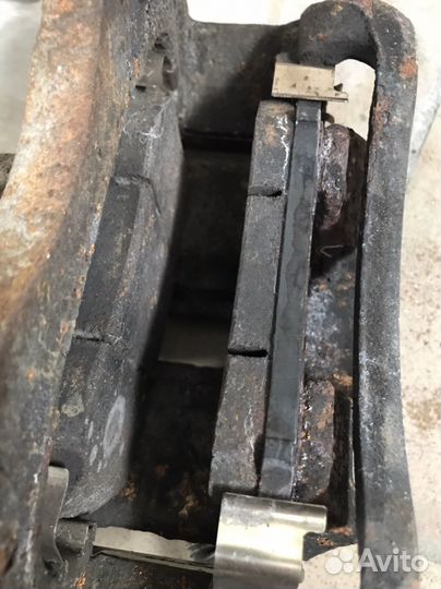 Суппорт hyundai elantra