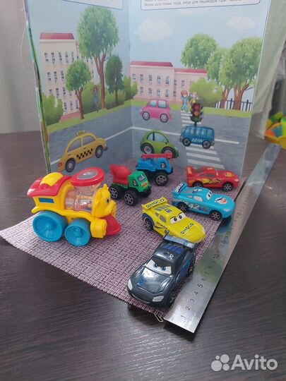 Набор машинок