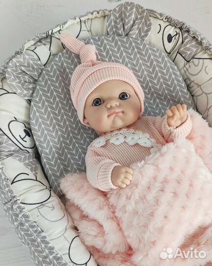 Гнездышко (кокон) для куклы