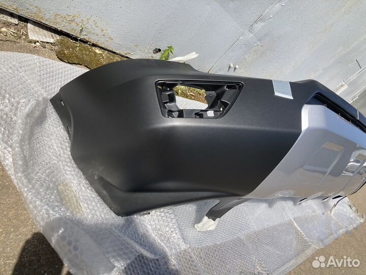 Бампер передний Toyota Land Cruiser 300 GR Sport