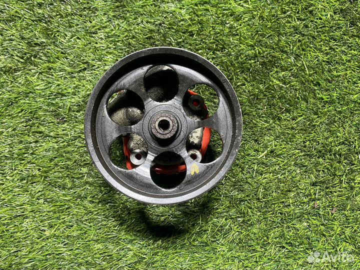 Насос гидроусилителя Renault Duster