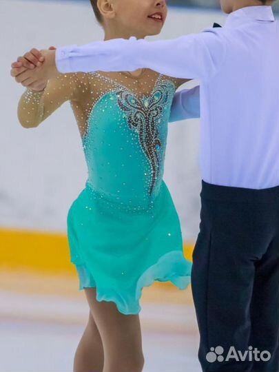 Костюм для фигурного катания