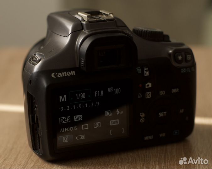 Canon eos 1100d + 50 mm 1.8 ii объектив