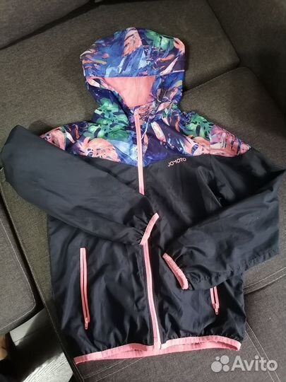 Ветровка для девочки