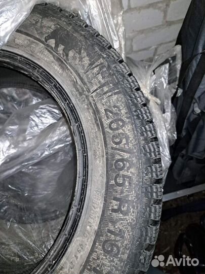 Gislaved Nord Frost 200 205/65 R16