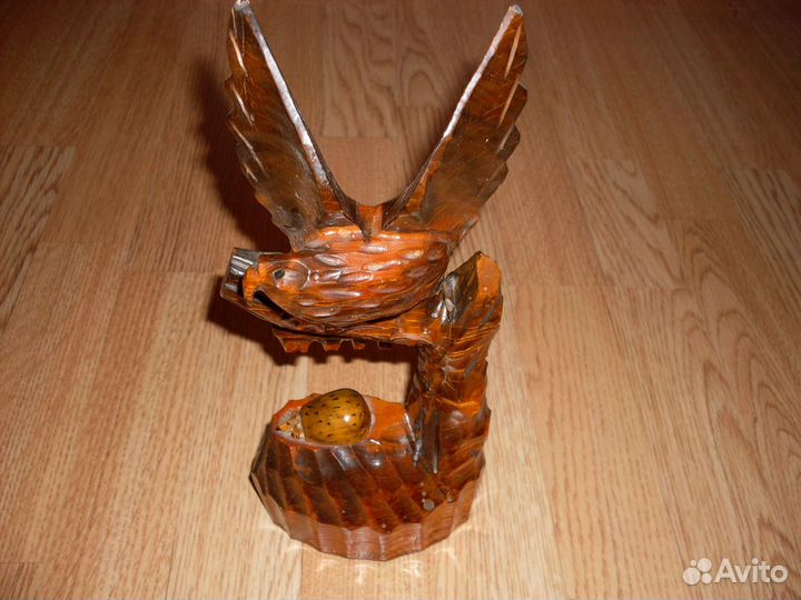 Статуэтка Орел