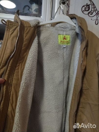 Продам куртку женскую