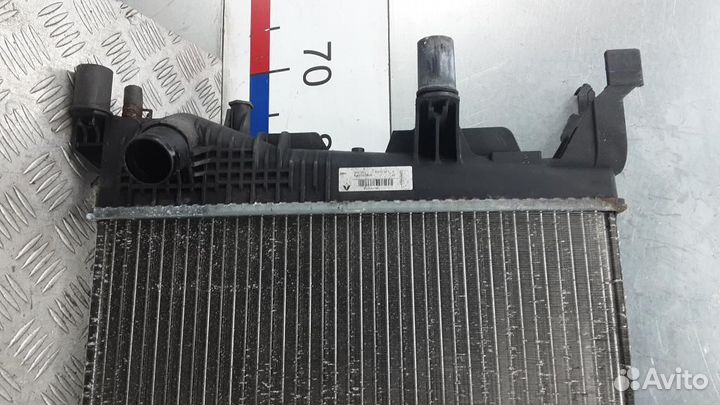Радиатор основной Renault Megane