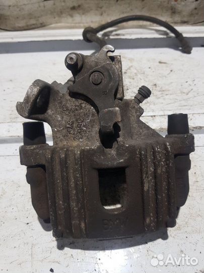 Суппорт задний правый Mini Cooper R50