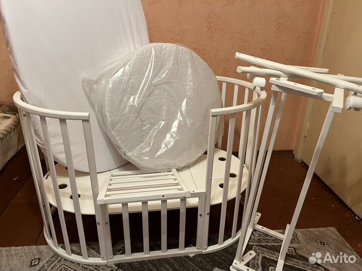 Кровать трансформер с маятником и матрасами