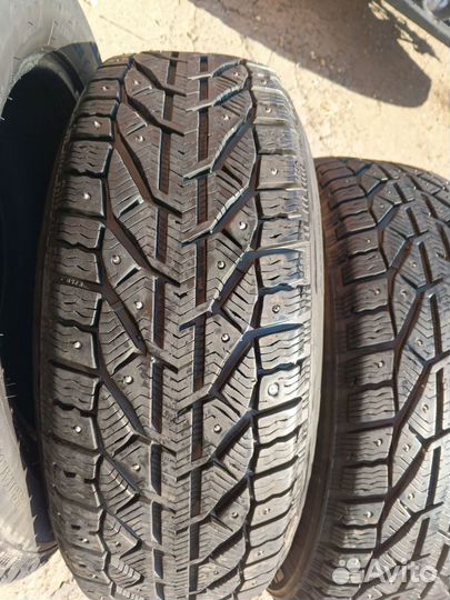 Tigar SUV Ice 215/65 R16 102T