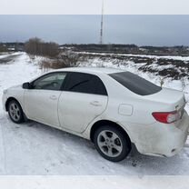 Toyota Corolla 1.6 AT, 2013, 218 000 км, с пробегом, цена 1 080 000 руб.