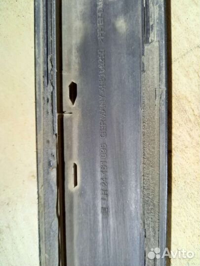 Внешний молдинг передней левой двери astra H