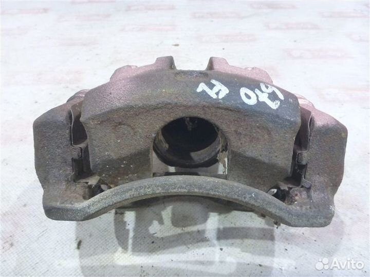 Суппорт передний левый Hyundai Solaris RB G4FA