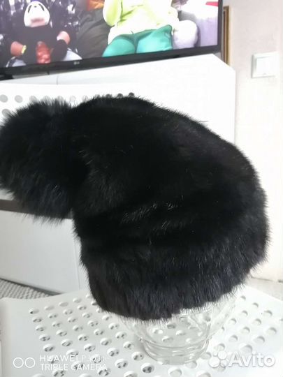 Шапки меховые женские