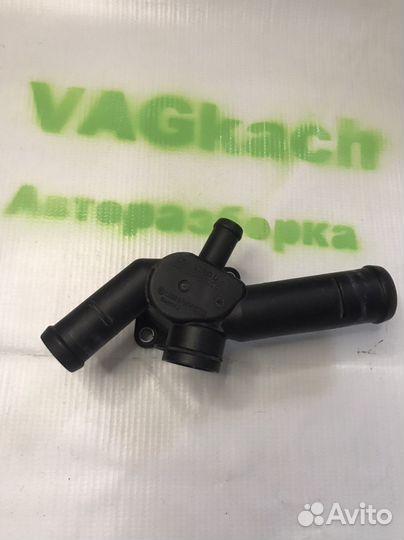 Фланц(тройник)системы охлаждения volkswagen golf 4