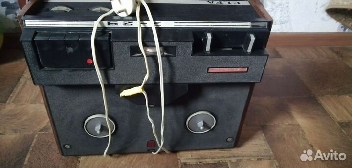 Магнитофон бобинный