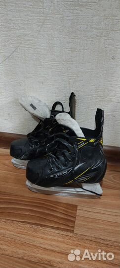 Коньки хоккейные