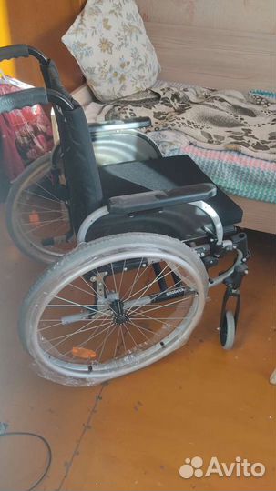 Инвалидная коляска новая