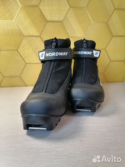 Лыжные ботинки Nordway Tromse размер 39