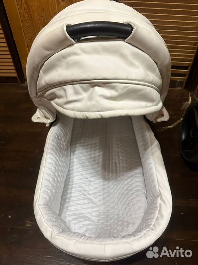 Коляска lotus