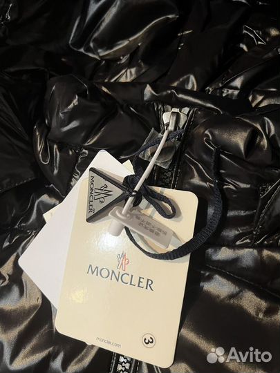 Пуховик moncler глянцевый