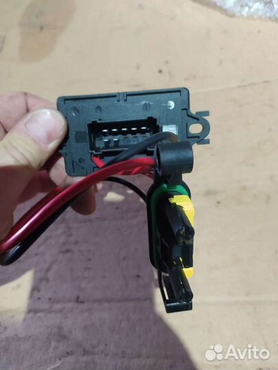 Рено Меган 2 резистор печки