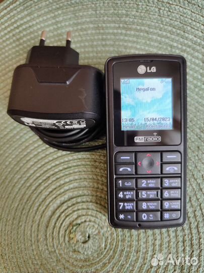 Телефон LG kg 270