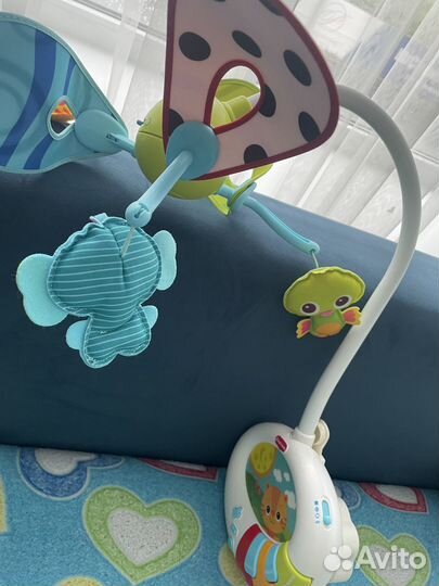 Игрушка для детской кроватки