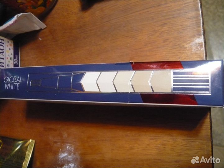 Отбеливатель зубов