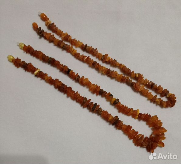 Бусы из необработанного янтаря