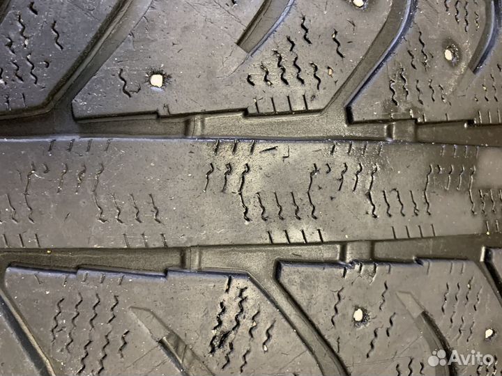 Bridgestone Ice Cruiser 7000 225/60 R17