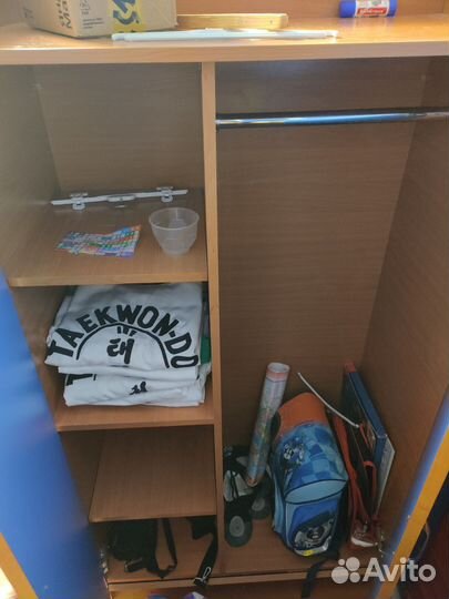 Кровать двухьярусная с матрасами