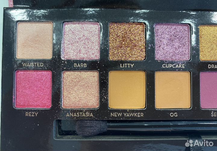 Anastasia beverly hills Amrezy