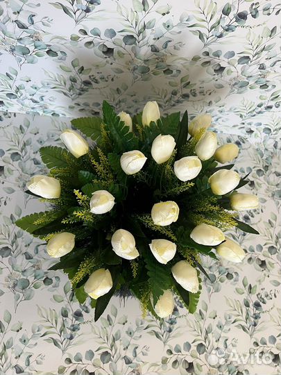 Композиции из искусственных цветов