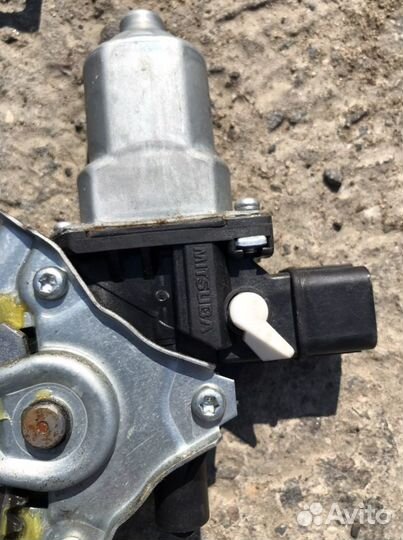 Стеклоподъемник mitsubishi lancer X